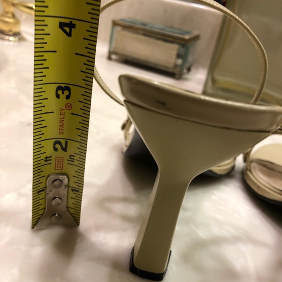 FREE with purchase: Via Spiga heel sandals, 3.5” heel, Size 7.5 - Picture 8 of 8